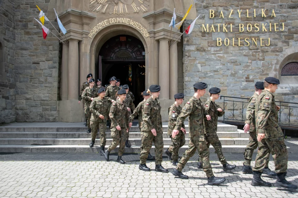 W Limanowej obchodzono Narodowy Dzień Pamięci Ofiar Niemieckich Nazistowskich Obozów Koncentracyjnych i Obozów Zagłady - zdjęcie 16