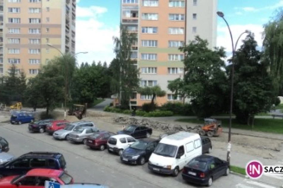 Nowy parking, ale tylko dla 'tubylców' - zdjęcie 3