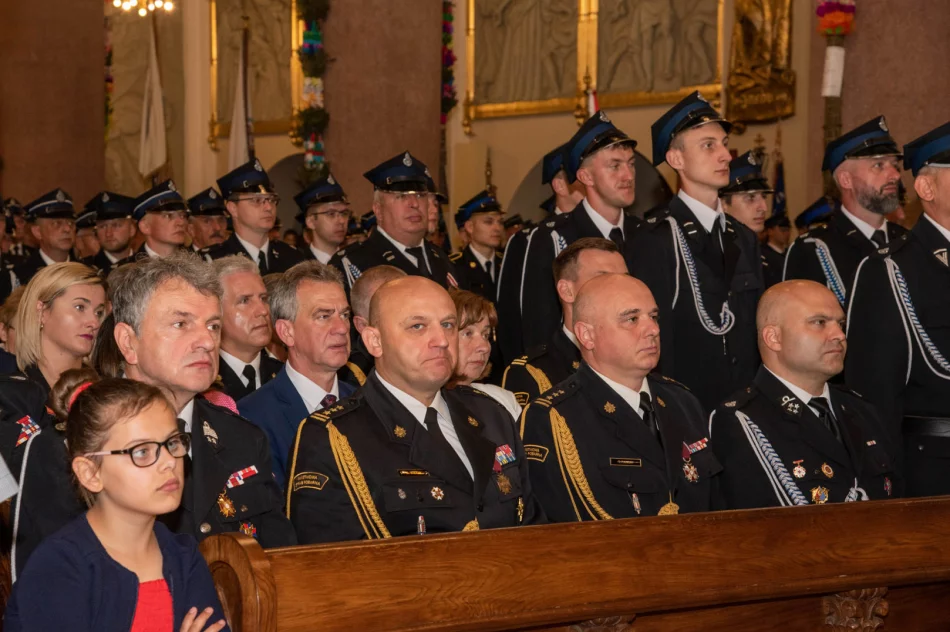 Odbyło się Powiatowe Święto Strażaków połączone z Jubileuszem 150-lecia Ochotniczej Straży Pożarnej w Limanowej - zdjęcie 6