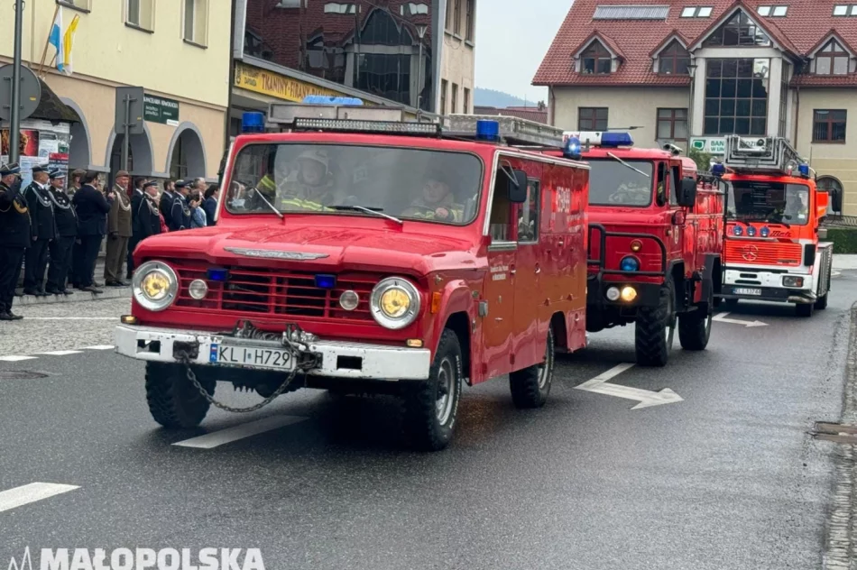 Odbyło się Powiatowe Święto Strażaków połączone z Jubileuszem 150-lecia Ochotniczej Straży Pożarnej w Limanowej - zdjęcie 8