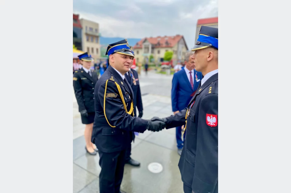 Powiatowe Święto Strażaków i jubileusz 150-lecia OSP Limanowa (ZDJĘCIA) - zdjęcie 2