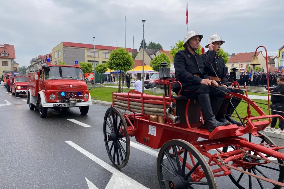 Powiatowe Święto Strażaków i jubileusz 150-lecia OSP Limanowa (ZDJĘCIA) - zdjęcie 3