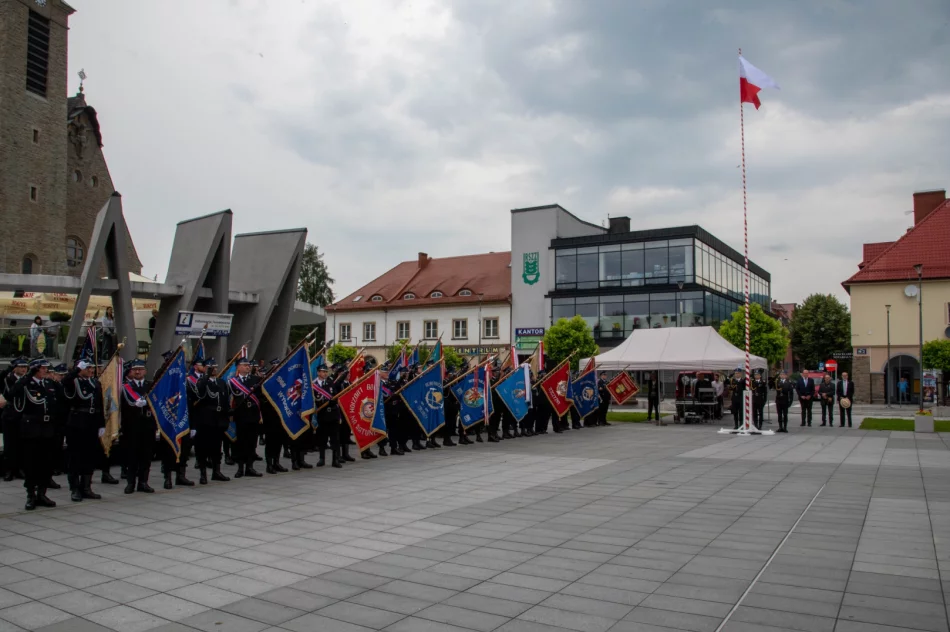 Powiatowe Święto Strażaków i jubileusz 150-lecia OSP Limanowa (ZDJĘCIA) - zdjęcie 4