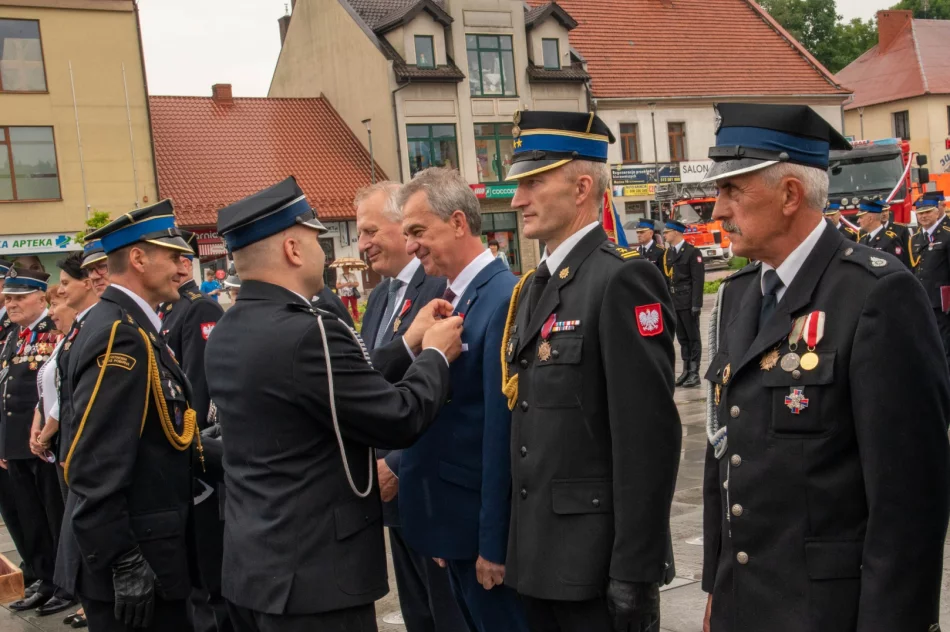 Powiatowe Święto Strażaków i jubileusz 150-lecia OSP Limanowa (ZDJĘCIA) - zdjęcie 12