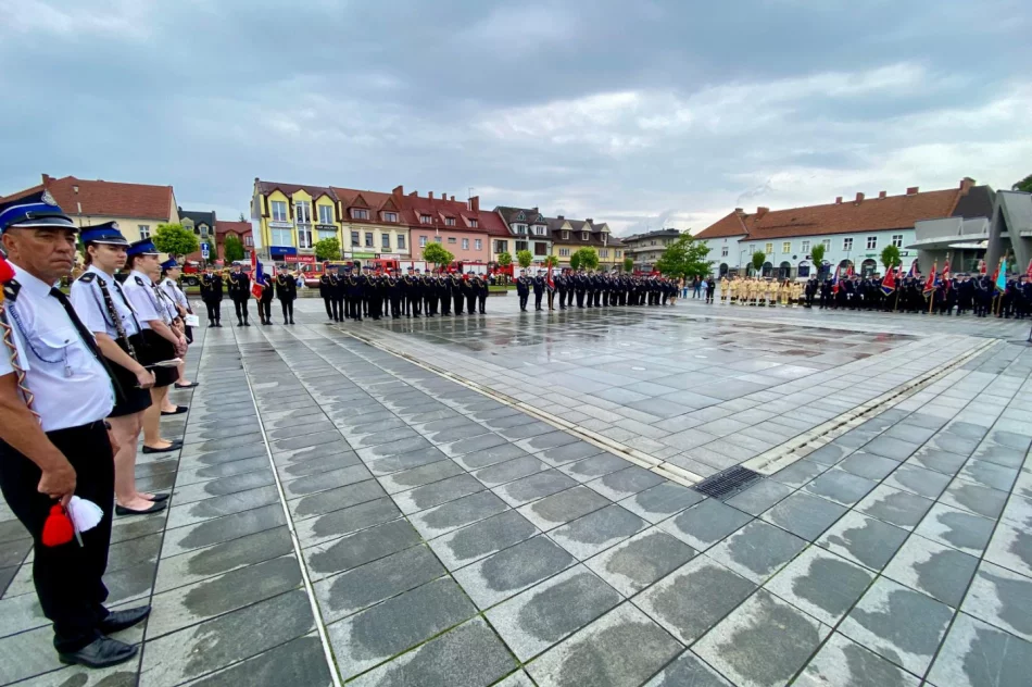 Powiatowe Święto Strażaków i jubileusz 150-lecia OSP Limanowa (ZDJĘCIA) - zdjęcie 19