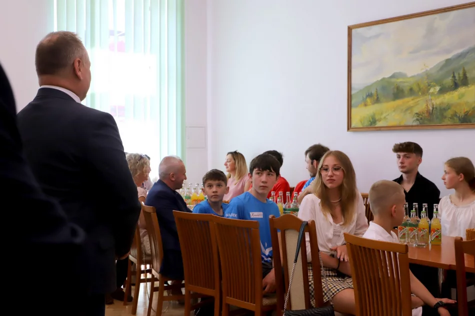 Wręczenie Nagród Wójta Gminy Limanowa za wysokie osiągnięcia Sportowe w 2023r. - zdjęcie 13