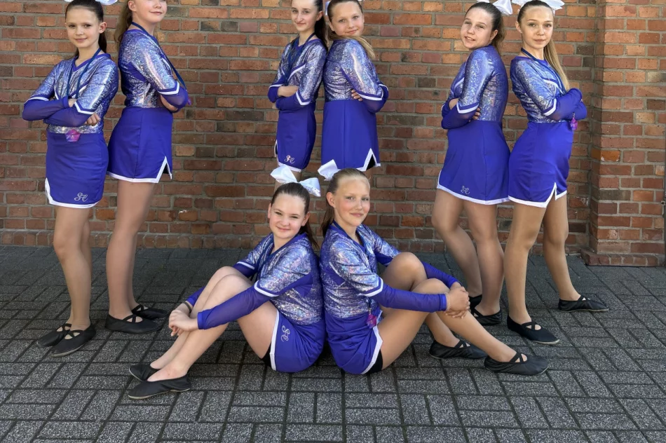 Sukcesy zawodniczek z klubu Cheer Stars na Międzynarodowym Turnieju Cheermania w Zabrzu - zdjęcie 6
