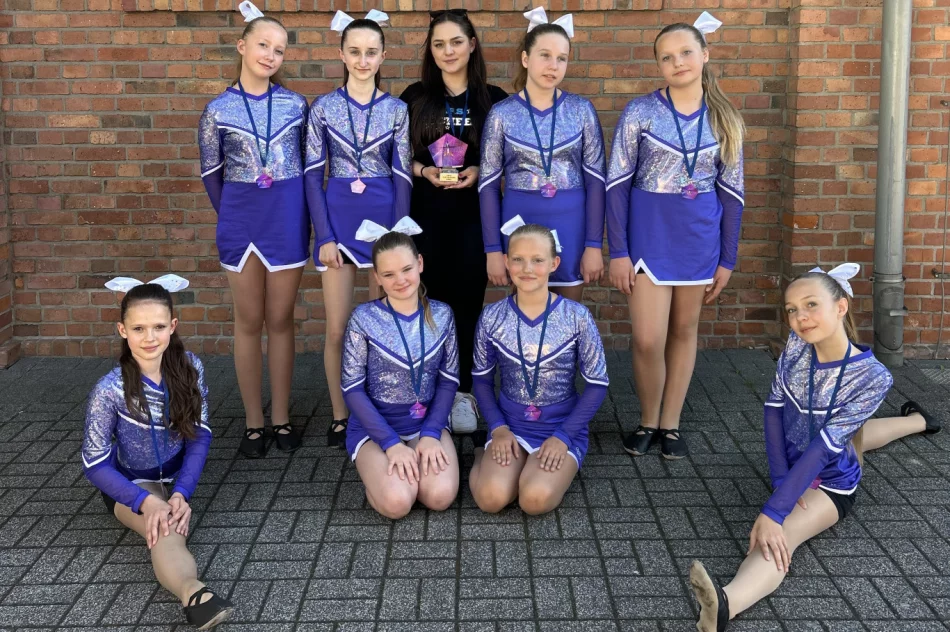Sukcesy zawodniczek z klubu Cheer Stars na Międzynarodowym Turnieju Cheermania w Zabrzu - zdjęcie 7
