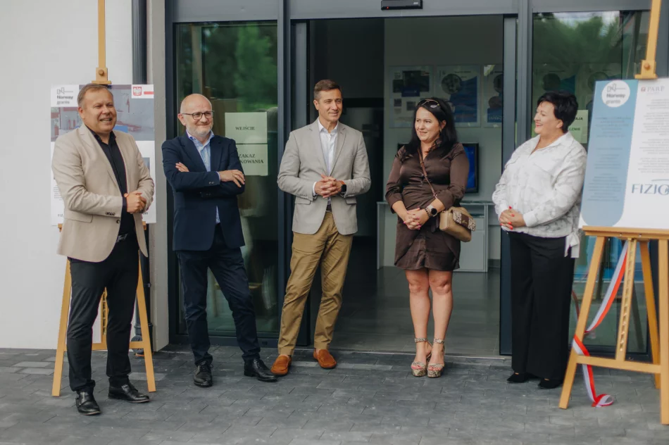 Uroczyste otwarcie nowoczesnego centrum fizjoterapii w Skrzydlnej - zdjęcie 16