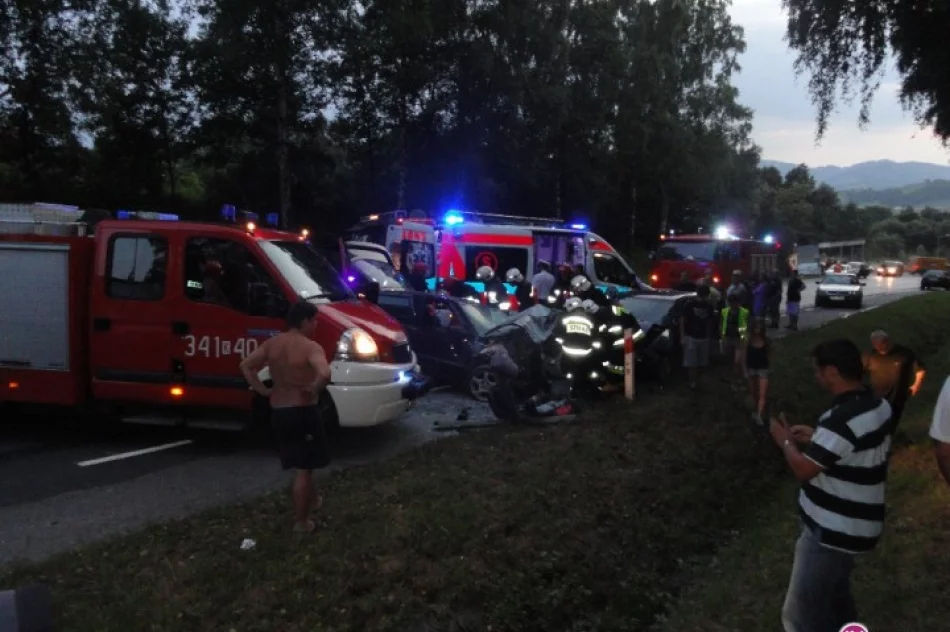 'Czołówka' w Bilsku - trzy osoby ranne - zdjęcie 2