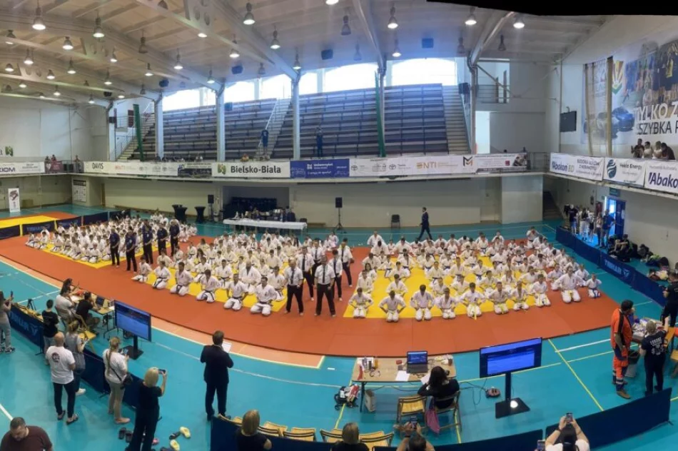 15 medali na Makroregionie Południowym w Bielsku Białej dla zawodników Limanowskiego Klubu Kyokushin Karate - zdjęcie 3