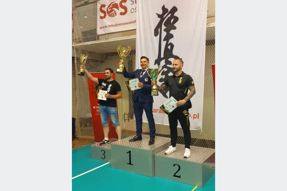 15 medali na Makroregionie Południowym w Bielsku Białej dla zawodników Limanowskiego Klubu Kyokushin Karate - zdjęcie 6