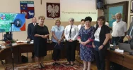 Najlepsi uczniowie z nagrodami od władz samorządu - zdjęcie 2