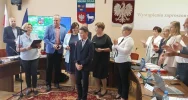 Najlepsi uczniowie z nagrodami od władz samorządu - zdjęcie 3