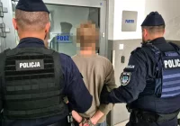 Puścił zabytek z dymem, wpadł przez monitoring. Twierdzi, że "kierował nim impuls" - zdjęcie główne