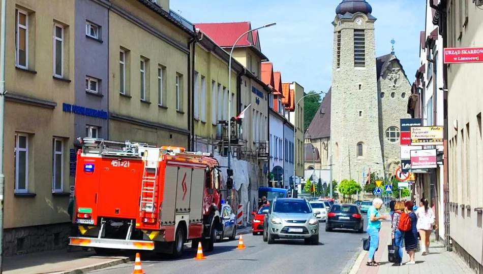 Alarm chemiczny w biurze poselskim - działania służb - zdjęcie 1