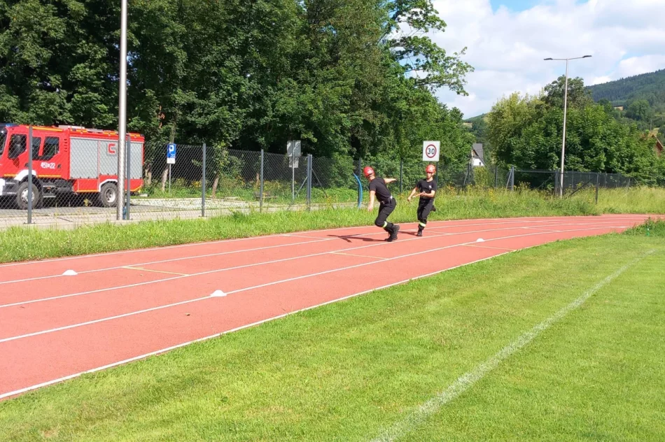 Sportowe zmagania strażaków - zdjęcie 10
