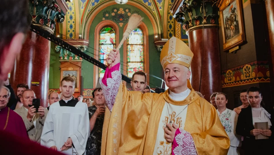 Odbył się Ingres Biskupa Artura Ważnego do Bazyliki Katedralnej pw. Wniebowzięcia NMP w Sosnowcu - zdjęcie 1