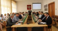 Jednogłośne wotum zaufania oraz jednogłośne absolutorium dla Burmistrz Miasta Limanowa Jolanty Juszkiewicz - zdjęcie 2