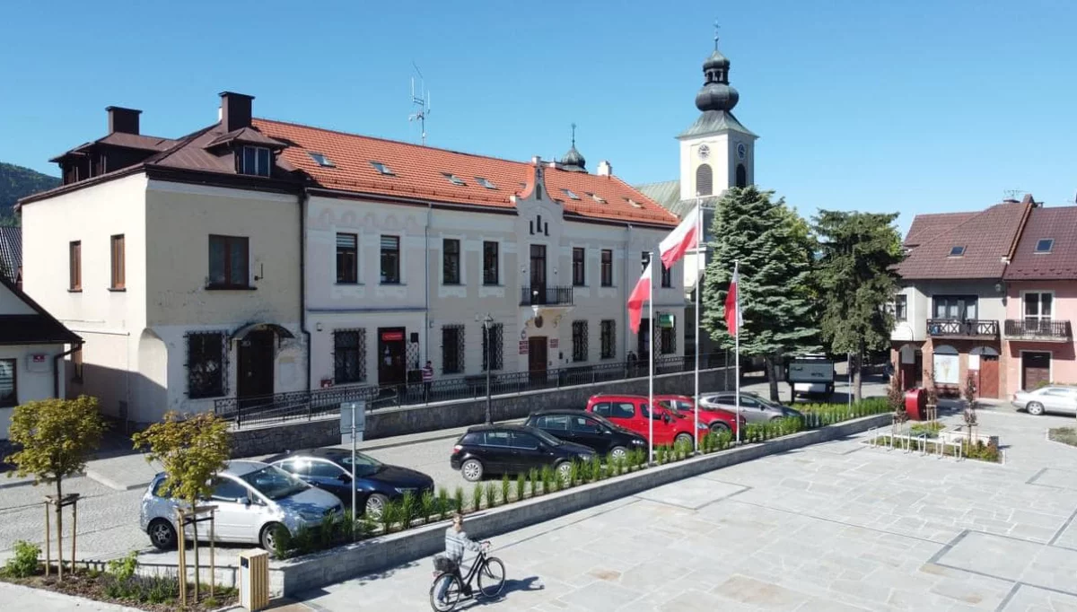 Budynek Urzędu Gminy/fot.: UG Tymbark