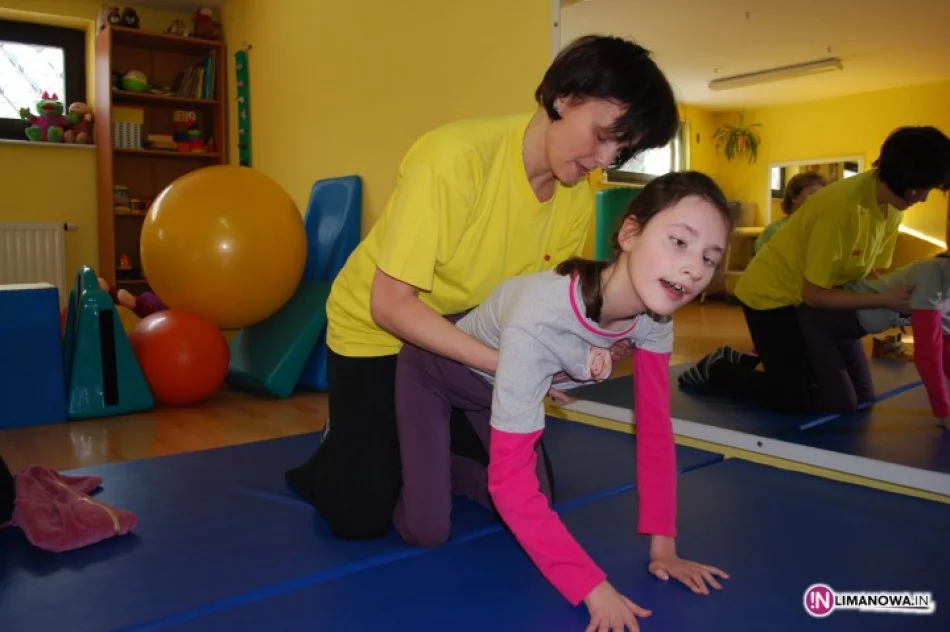 Ośrodek zagrożony upadkiem - zdjęcie 2