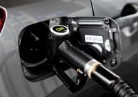 Sieci stacji paliw ogłosiły wakacyjne promocje na paliwa - zdjęcie główne