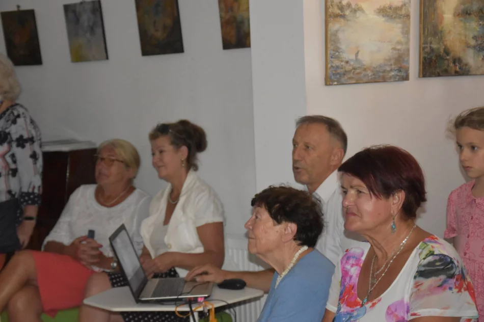 Wernisaż wystawy „Wśród dzikich zwierząt”  - zdjęcie 11
