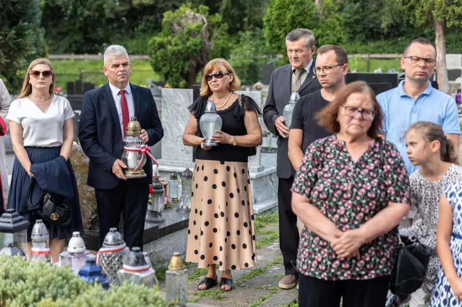 Odbyły się uroczystości 80. rocznicy egzekucji Limanowian w Rdziostowie w 1944 r. - zdjęcie 6