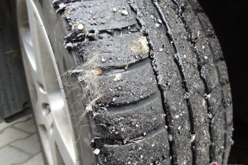 Emulsja zakleiła opony - zdjęcie 2