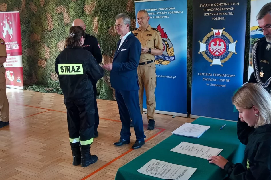 Uroczyste ślubowanie strażaków-ochotników  - zdjęcie 5