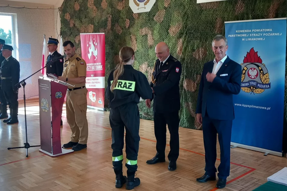 Uroczyste ślubowanie strażaków-ochotników  - zdjęcie 11