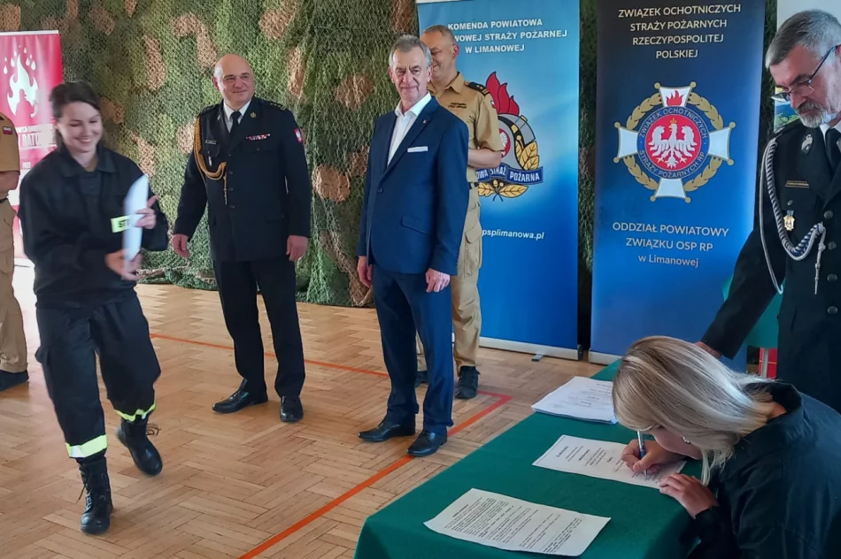 Uroczyste ślubowanie strażaków-ochotników  - zdjęcie 13