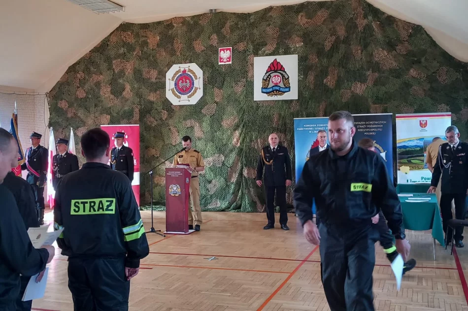 Uroczyste ślubowanie strażaków-ochotników  - zdjęcie 14