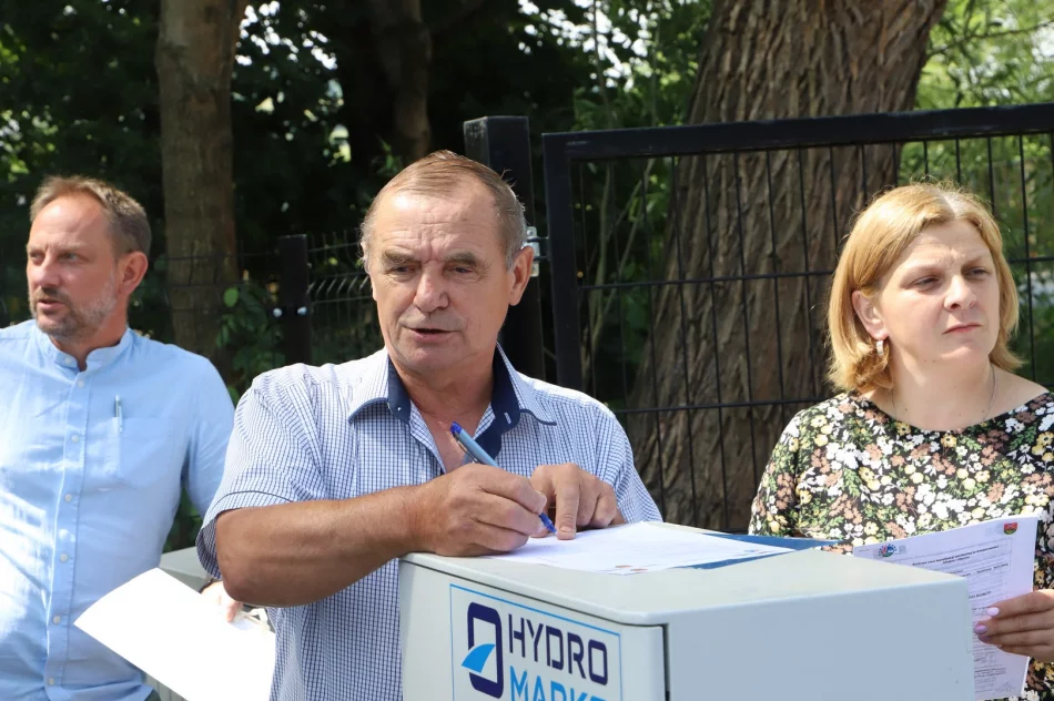 Budowa kanalizacji sanitarnej w miejscowości Kłodne i Męcina - zdjęcie 9