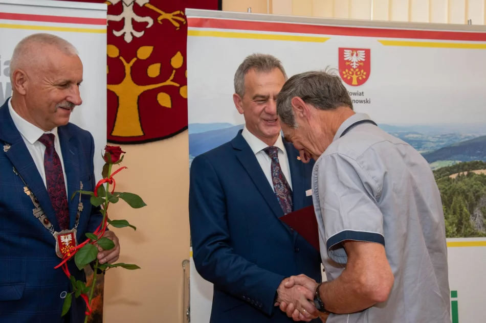 Zasłużeni dla promocji Limanowszczyzny z nagrodami (ZDJĘCIA) - zdjęcie 8