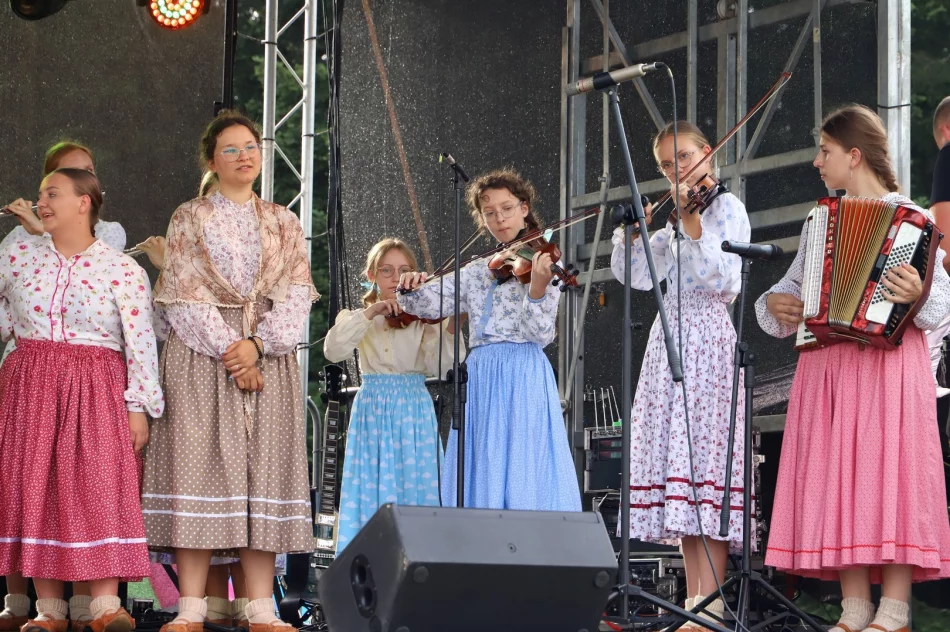 Letni sezon turystyczny otwarty imprezą (ZDJĘCIA) - zdjęcie 3