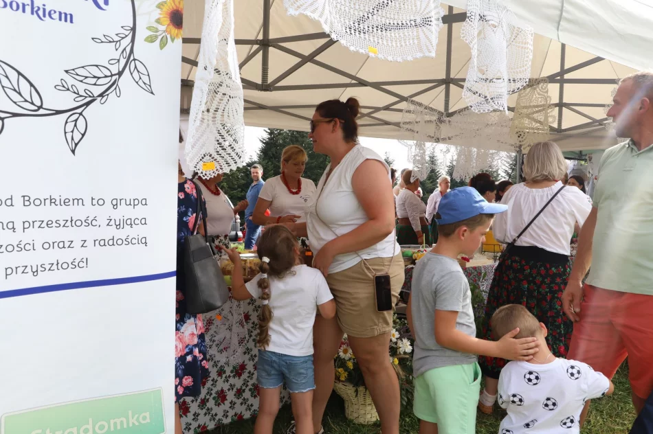 Letni sezon turystyczny otwarty imprezą (ZDJĘCIA) - zdjęcie 17