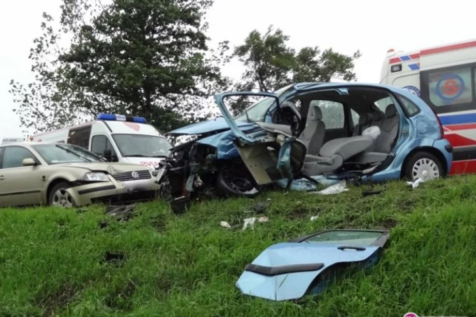 Trzy osoby w szpitalu w tym małe dziecko - zdjęcie 4