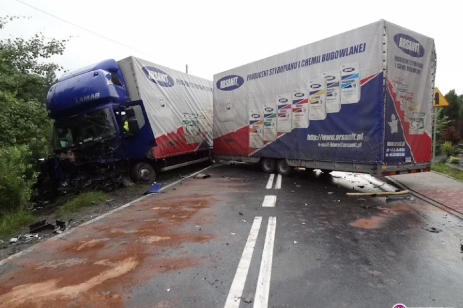 Poważny wypadek - droga odblokowana - zdjęcie 3