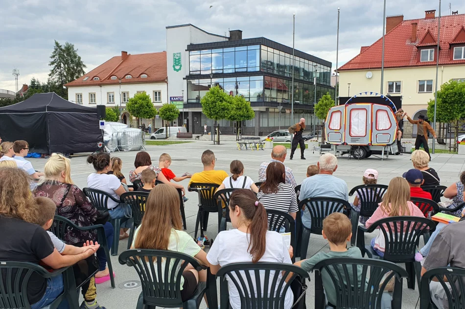 Rozpoczął się 37. ULICA Festival. Zobacz spektakl międzynarodowej grupy na rynku - zdjęcie 13