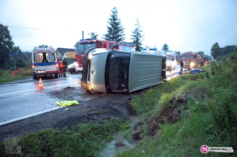 Wypadek busa w Dobrej - zdjęcie 3