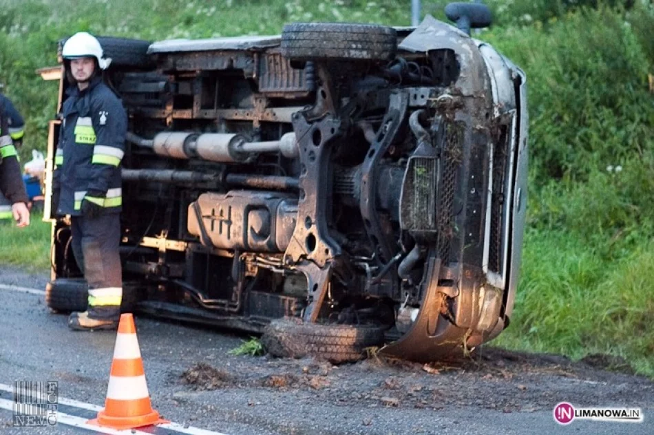 Wypadek busa w Dobrej - zdjęcie 4