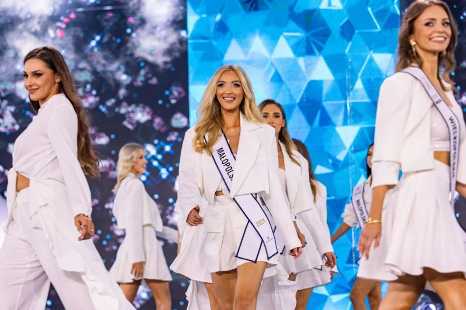 Najpiękniejsze kobiety na gali w regionie. Znana nowa Miss Polski 2024 (ZDJĘCIA) - zdjęcie 5