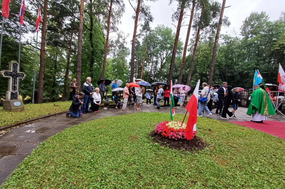Na Jabłońcu odprawiona została tradycyjna lipcowa Msza Święta - zdjęcie 9