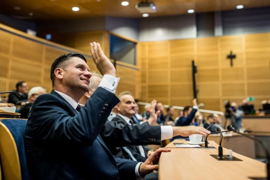 VIII sesja sejmiku: nowy wiceprzewodniczący i składy komisji - zdjęcie 11
