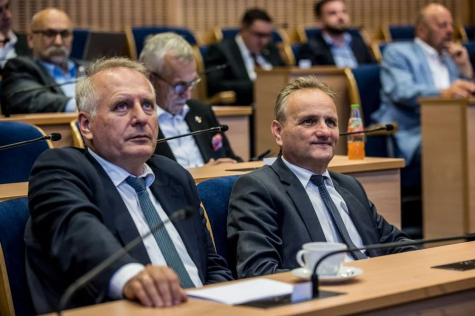 VIII sesja sejmiku: nowy wiceprzewodniczący i składy komisji - zdjęcie 15