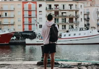 Jak dopasować krótkie spodenki męskie do sylwetki? - zdjęcie główne