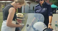 Policjanci zaprezentowali sprzęt i rozmawiali o bezpieczeństwo - zdjęcie 5
