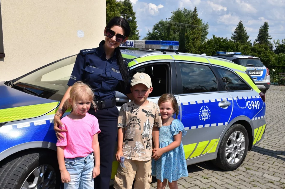 Policjanci zaprezentowali sprzęt i rozmawiali o bezpieczeństwo - zdjęcie 9