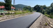 Asfaltowa nawierzchnia na nowej ścieżce rowerowej - zdjęcie 4
